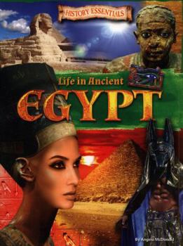 Paperback Life In Ancient Egypt (History Essentials) Book