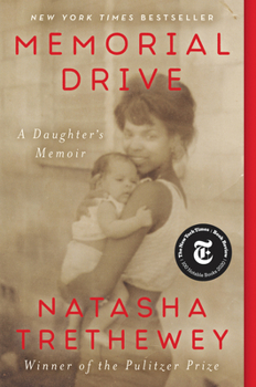 Paperback Memorial Drive: A Daughter's Memoir Book