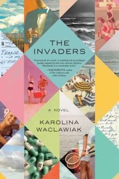 Paperback The Invaders: A Novel Book