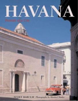 Paperback Havana: Portrait of a City Book