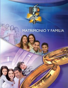 Paperback Matrimonio y familia (paperback) Dr. Wayde Goodall, Rosalyn R. Goodall, and Dr. Quentin McGhee,Faith & Action Team,Imaginational (Feb 03, 2012) … Book