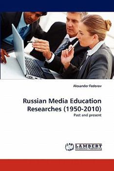 Paperback Russian Media Education Researches (1950-2010) Book