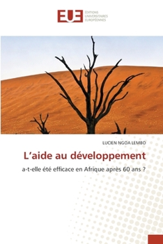 Paperback L'aide au développement [French] Book