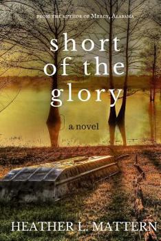 Paperback Short of the Glory Book