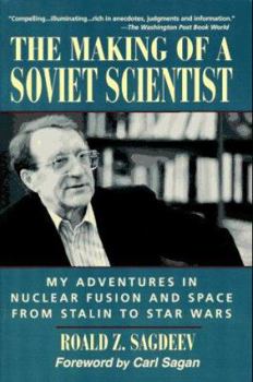 Paperback The Making of a Soviet Scientist Book