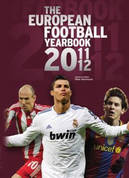 Paperback European Football Yearbook 2011-12 Book