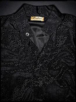 Hardcover Neverland Lost: A Portrait of Michael Jackson Book