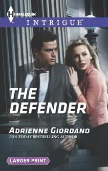 Mass Market Paperback The Defender [Large Print] Book