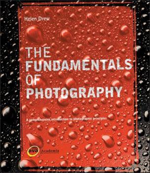 Paperback The Fundamentals of Photography Book