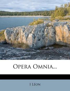 Paperback Opera Omnia... [Latin] Book