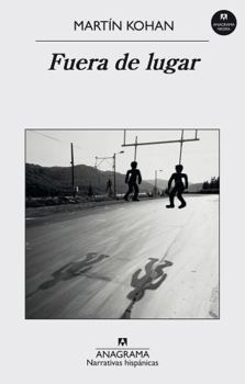 Paperback Fuera de Lugar -Z [Spanish] Book