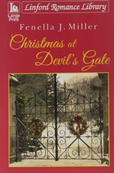 Paperback Christmas at Devil's Gate [Large Print] Book