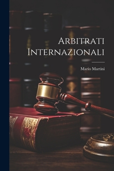 Paperback Arbitrati Internazionali [Italian] Book