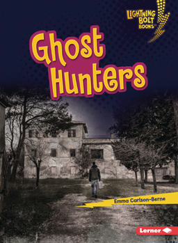 Paperback Ghost Hunters Book