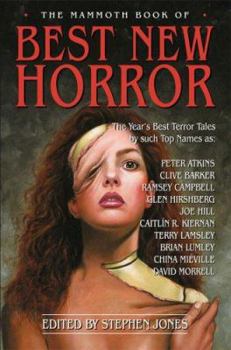 Paperback The Mammoth Book of Best New Horror: The Year's Best Terror Tales Book