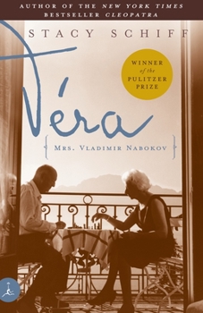Paperback Vera: Mrs. Vladimir Nabokov Book