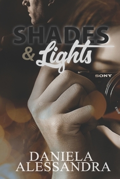 Paperback Shades & Lights [Spanish] Book