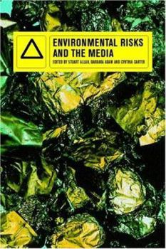 Paperback Environmental Risks and the Media Book