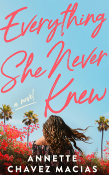 Paperback Everything She Never Knew Book