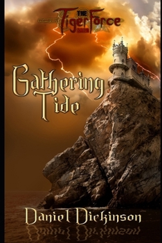 Paperback Gathering Tide: A TigerForce Tale Book