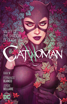 Paperback Catwoman Vol. 5: Valley of the Shadow of Death Book