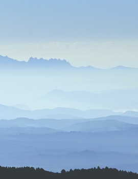 Lined Notebook: Ruled Pages Book (8,5 x 11 inches) - 100 Pages Journal II Planning, Drawing, Sketching, Writing, Mountains, Fog