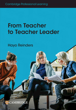 Paperback From Teacher to Teacher Leader Book