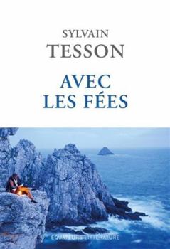 Paperback Avec les fées [French] Book