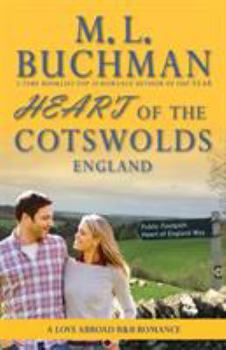 Paperback Heart of the Cotswolds: England Book