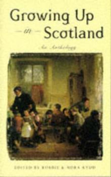 Paperback Growing Up in Scotland Book