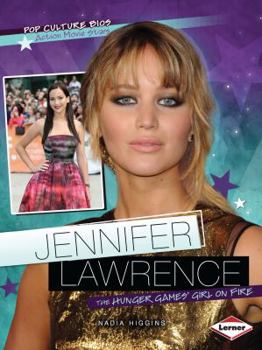 Paperback Jennifer Lawrence: The Hunger Games' Girl on Fire Book