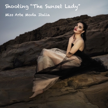 Paperback Shooting "The Sunset Lady" [Italian] Book