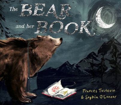 Paperback The Bear and Her Book