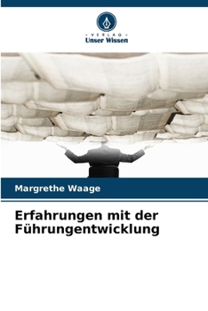 Paperback Erfahrungen mit der Führungentwicklung [German] Book