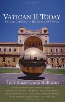 Paperback Vatican II Today: Calling Catholics to Holiness and Service Book