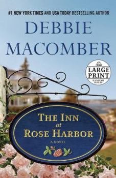 Paperback The Inn at Rose Harbor: A Novel [Large Print] Book