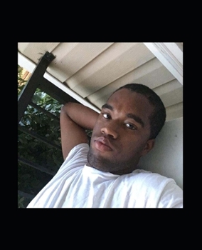 Paperback Welcome to my life and moving on Book