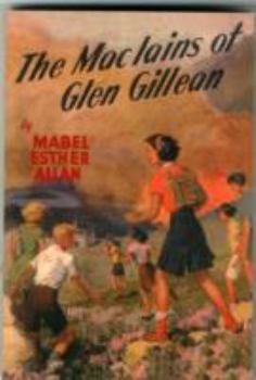 Paperback Maciains of Glen Gillean Book