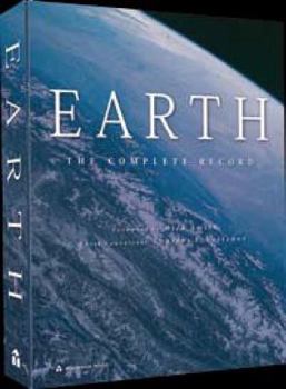 Paperback Earth: The Complete World Atlas Book