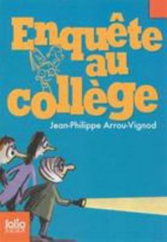 Paperback Enquete Au College [French] Book