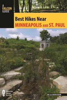 Paperback Best Hikes Near Minneapolis and Saint Paul Book