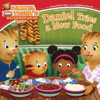 Paperback Daniel Tries a New Food Book