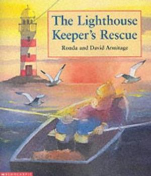Paperback The Lighthouse Keeper's Rescue Book