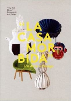 Paperback The Soft House [Multilingual] Book