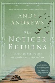 Hardcover The Noticer Returns: Sometimes You Find Perspective, and Sometimes Perspective Finds You [Large Print] Book