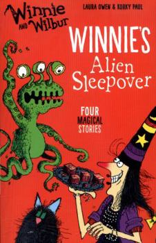 Paperback Winnie and Wilbur: Winnie's Alien Sleepover Book