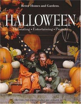 Paperback Better Homes and Gardens Halloween: Decorating, Entertaining, Projects Book