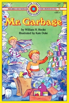 Paperback Mr. Garbage: Level 3 Book