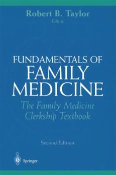 Paperback Fundamentals of Family Medicine: The Family Medicine Clerkship Book