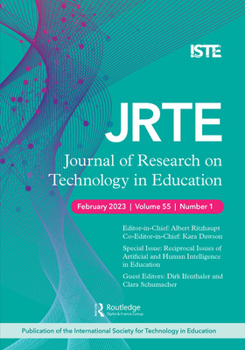 Paperback Journal of Research on Technology in Education: Reciprocal Issues of Artificial and Human Intelligence in Education Book